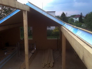 Montáž panelů střechy